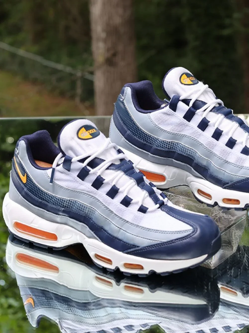 Nike Air Max 95 Midnight Navy Laser Orange